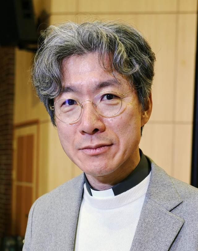 박병규 신부님.jpg
