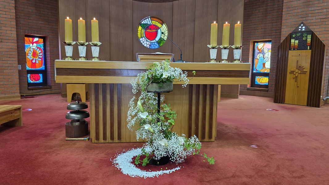 전례꽃꽂이.jpg